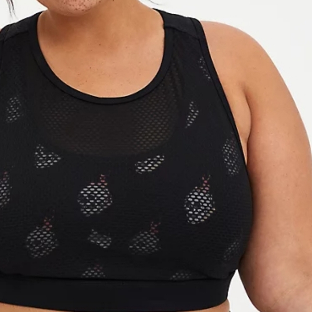 Torrid Skull flame sports bra 2 NWT